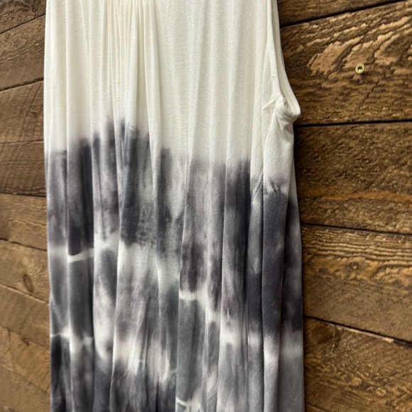 We The Free White and Gray Tie-Dye Tank Top - Picture 4 of 6